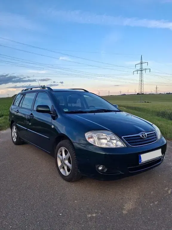 Gebraucht Toyota Corolla 110 PS (80 kW) 2004 Grün Kombi