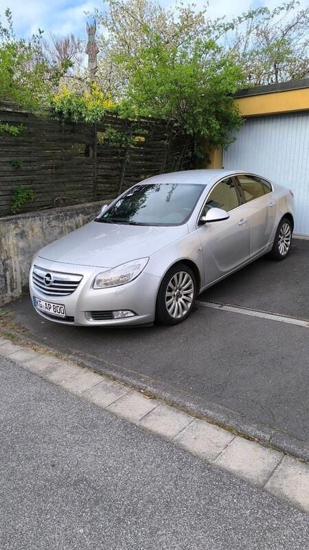 Silber Gebraucht 2010 Opel Insignia Limousine | 4.100 € (Superpreis) - Bild 1/4