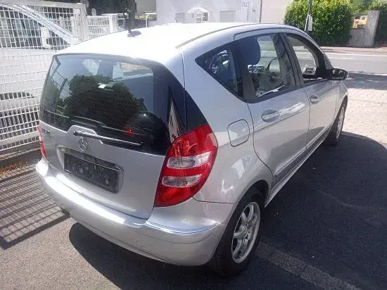 Gebraucht Mercedes A150 Elegance 95 PS (69 kW) 2006 Polarsilber  metalliclack Limousine
