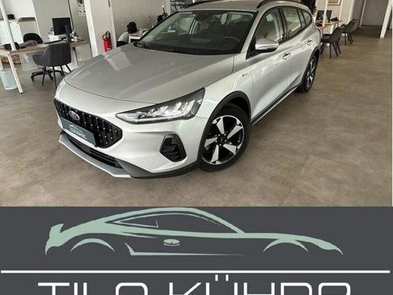 Gebraucht Ford Focus 116 PS (85 kW) 2024 Silber Limousine