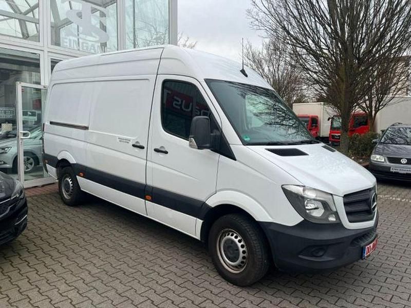 Gebraucht Mercedes Sprinter 163 PS (119 kW) 2018 Arktikweiss Van
