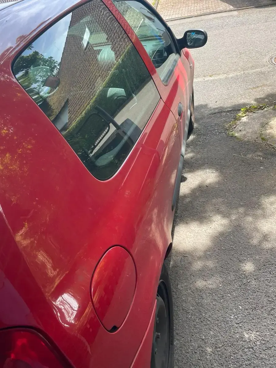 Gebraucht Renault Clio 60 PS (44 kW) 2009 Rot Kleinwagen