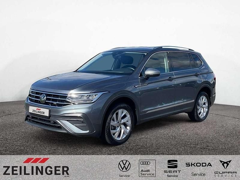 Grau Gebraucht 2024 VW Tiguan Allspace Life SUV | 35.320 € (Guter Preis) - Bild 1/4