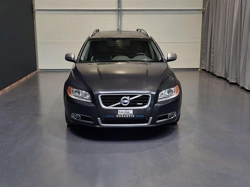 Gebraucht Volvo V70 R-Design 163 PS (119 kW) 2012 Grau Kombi