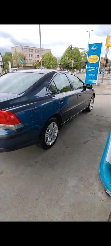 Gebraucht Volvo S60 140 PS (102 kW) 2001 Blau Limousine