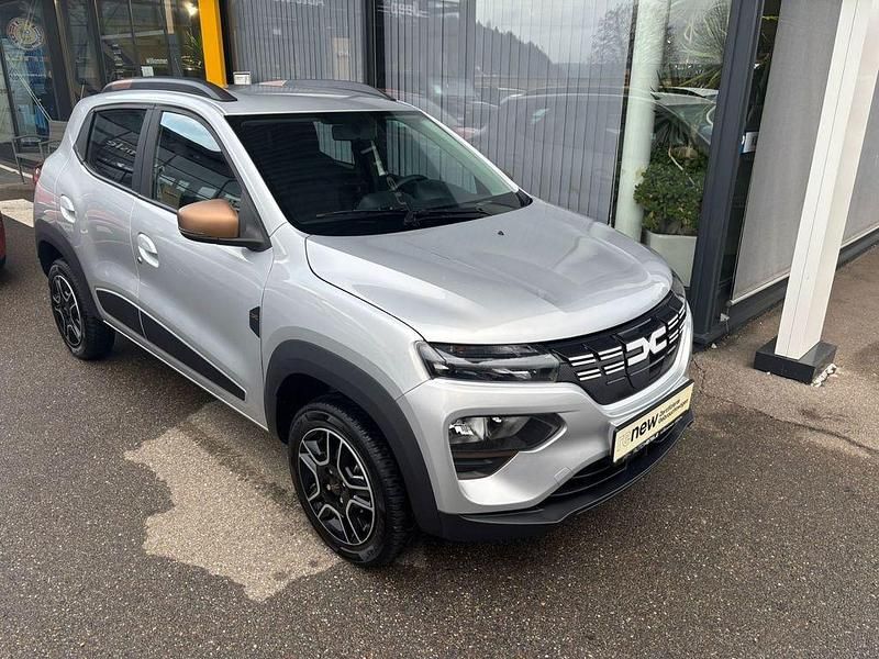 Gebraucht Dacia Spring Extreme 47 kW (65 PS) 2023 Lightninggrau Kleinwagen