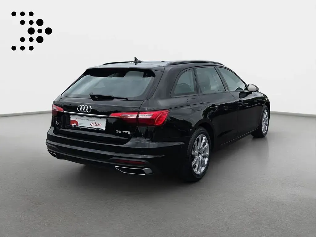 Gebraucht Audi A4 Basis 150 PS (110 kW) 2024 Brillantschwarz Kombi