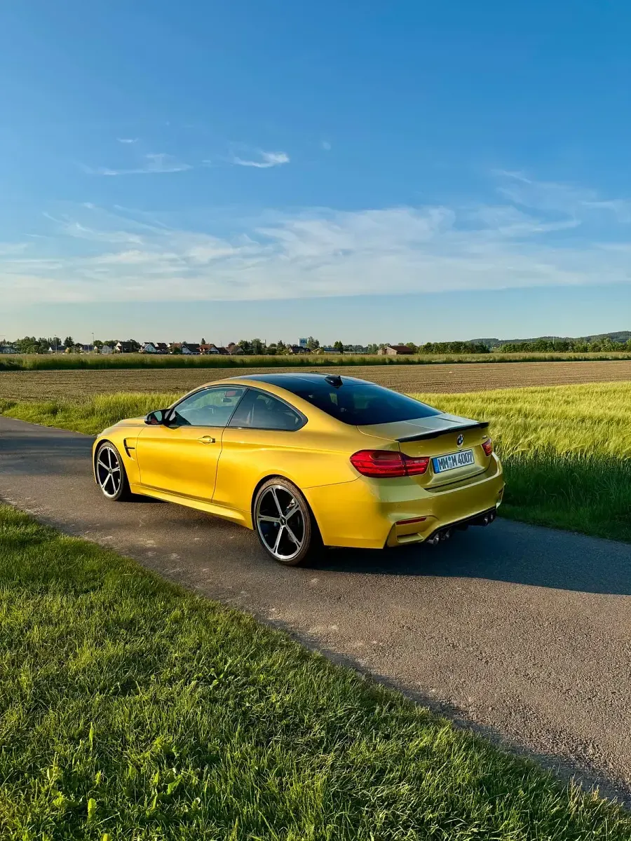 Gebraucht BMW M4 M Performance 431 PS (317 kW) 2015 Gelb Coupé