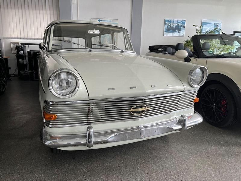 Grau Gebraucht 1963 Opel Olympia Kombi | 13.900 € - Bild 1/4