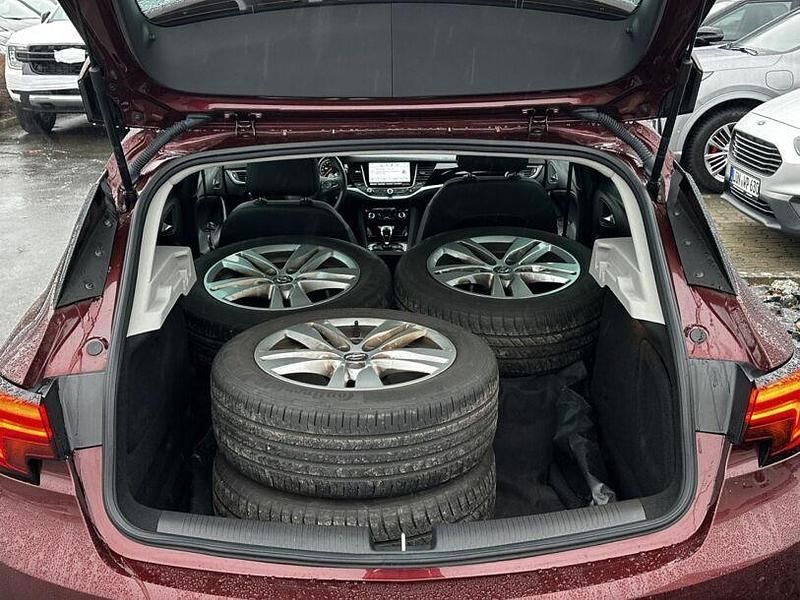 Gebraucht Opel Astra Innovation 125 PS (91 kW) 2018 Rot Limousine