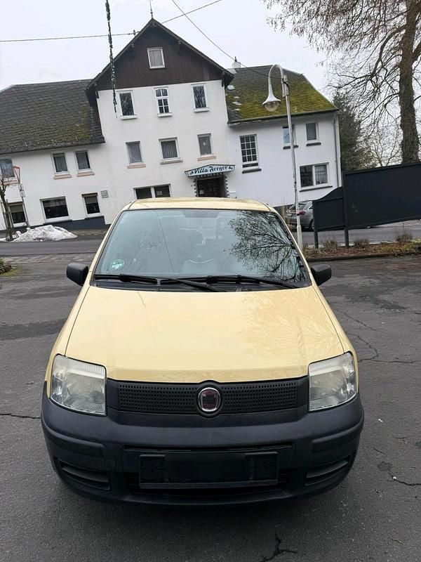 Gelb Gebraucht 2009 Fiat Panda Kleinwagen | 1.650 € (Fairer Preis) - Bild 1/4