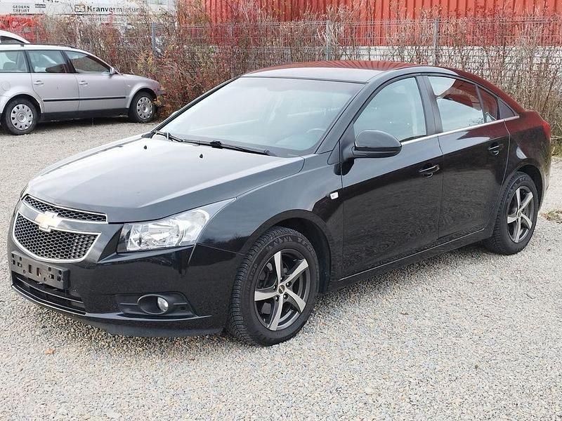 Schwarz Gebraucht 2012 Chevrolet Cruze LTZ Limousine | 2.000 € (Superpreis) - Bild 1/4