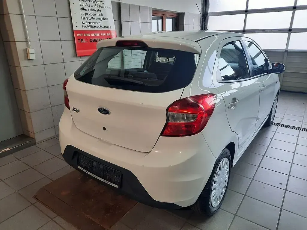 Gebraucht Ford Ka Plus Cool & Sound Edition 86 PS (63 kW) 2018 Oxford white Kleinwagen