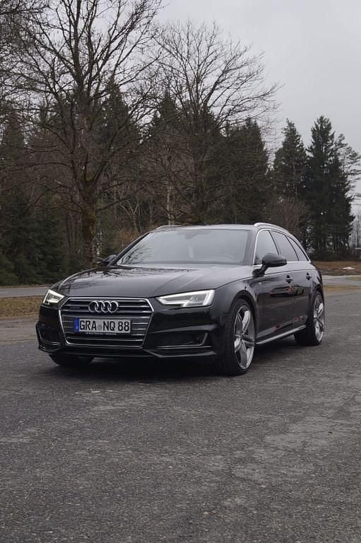 Gebraucht Audi A4 Design 190 PS (139 kW) 2016 Schwarz Kombi