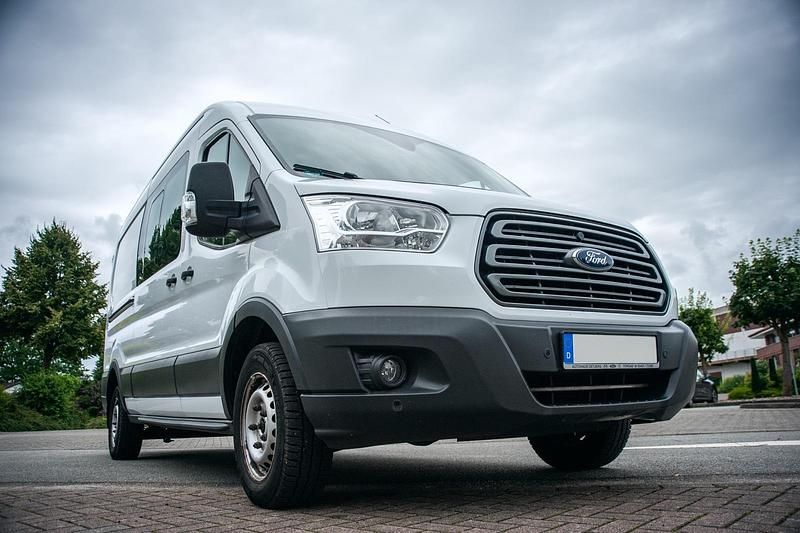 Weiß Gebraucht 2017 Ford Transit Abholung | 22.000 € - Bild 1/4