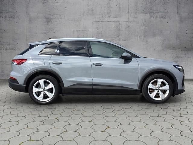 Gebraucht Audi Q4 e-tron Comfort 125 kW (170 PS) 2022 Kieselgrau SUV