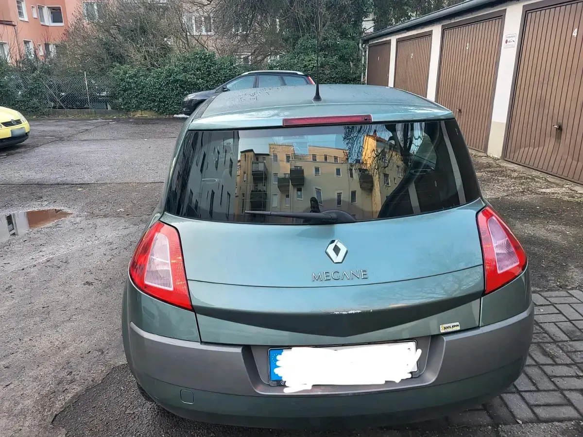 Gebraucht Renault Mégane 113 PS (83 kW) 2004 Grün Kleinwagen