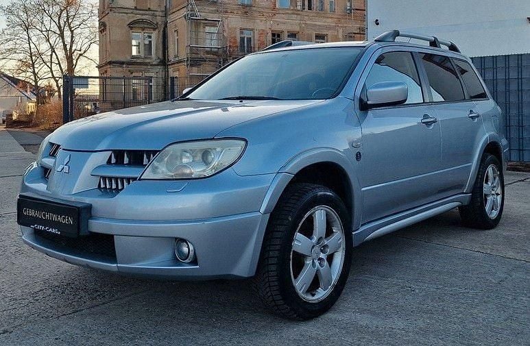 Gebraucht Mitsubishi Outlander 160 PS (117 kW) 2006 Silber SUV