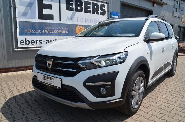 Weiß Gebraucht 2022 Dacia Jogger Comfort Van / Kleinbus | 18.090 € (Fairer Preis) - Bild 1/4