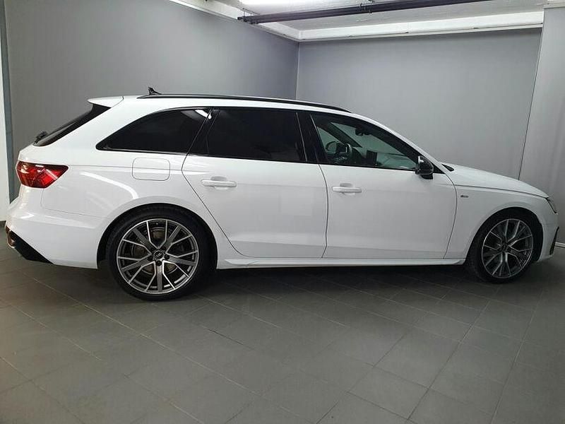 Gebraucht Audi A4 S-Line 163 PS (119 kW) 2022 Gletscherweiss (metallic) Kombi