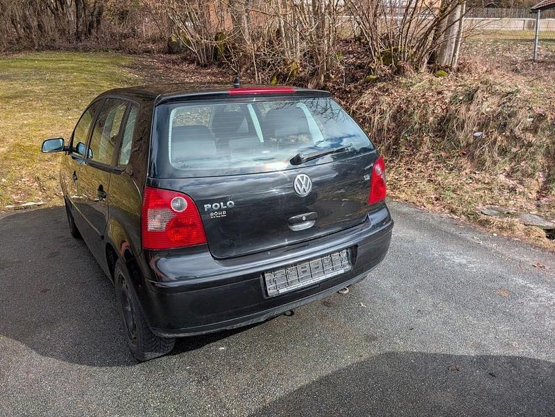 Gebraucht VW Polo Cricket 64 PS (47 kW) 2004 Schwarz Kleinwagen