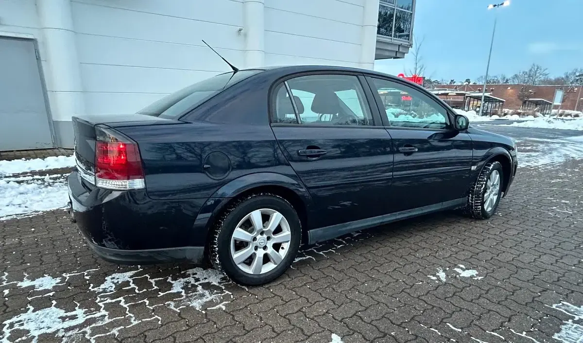 Gebraucht Opel Vectra Edition 120 PS (88 kW) 2005 Blau Limousine