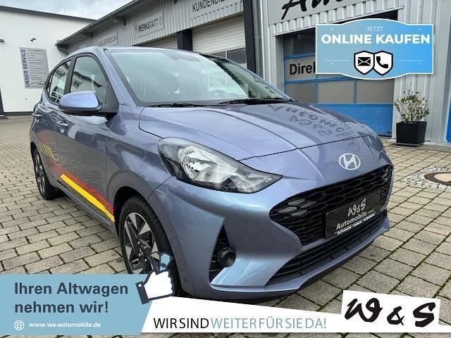 Blau Gebraucht 2023 Hyundai i10 Trend Kleinwagen | 16.980 € (Fairer Preis) - Bild 1/4