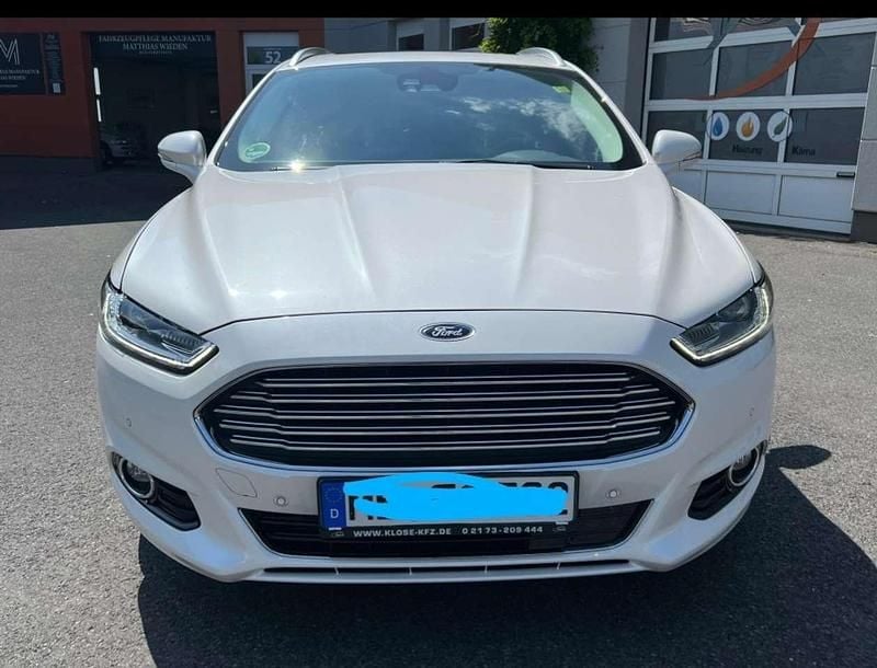 Weiß Gebraucht 2015 Ford Mondeo Trend Kombi | 9.999 € (Superpreis) - Bild 1/4