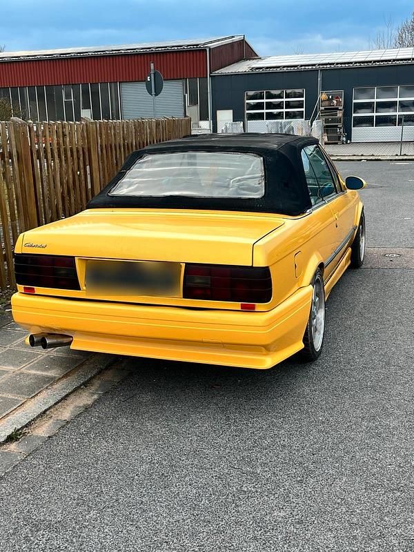 Gebraucht BMW 328 Cabriolet 190 PS (139 kW) 1992 Gelb Cabrio