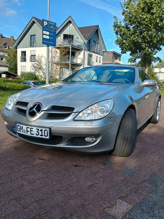 Silber Gebraucht 2006 Mercedes SLK200 Cabrio | 6.999 € (Guter Preis) - Bild 1/4