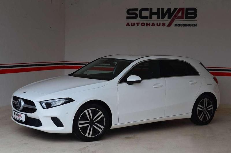Gebraucht Mercedes A200 163 PS (119 kW) 2018 Weiß Limousine
