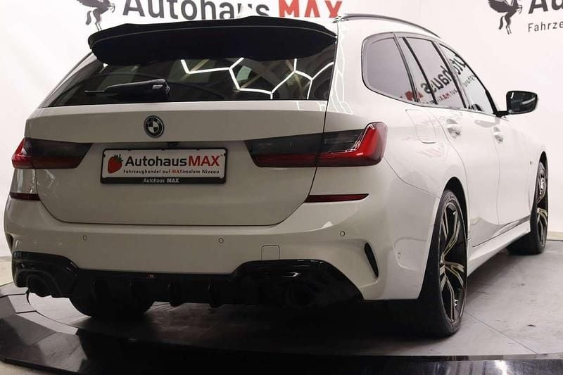 Gebraucht BMW 330e Shadowline 184 PS (135 kW) 2021 Alpinweiss iii Kombi