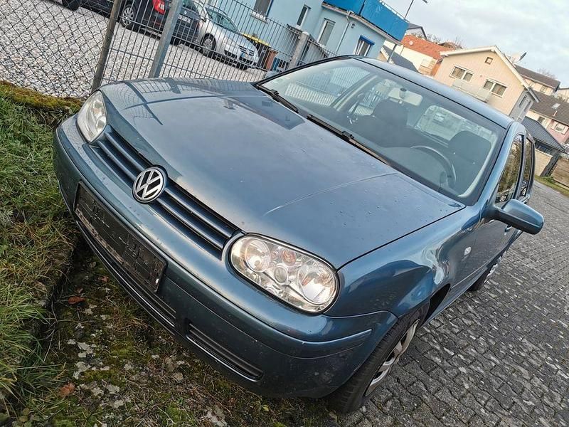 Blau Gebraucht 2004 VW Golf IV Basis Limousine | 1.900 € (Fairer Preis) - Bild 1/4
