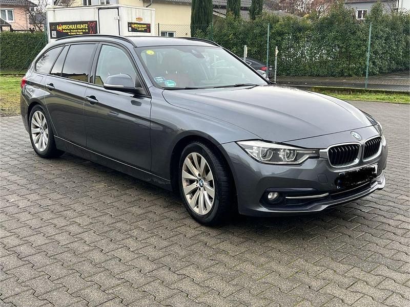 Grau Gebraucht 2015 BMW 320 Sport Line Kombi | 9.999 € (Guter Preis) - Bild 1/4