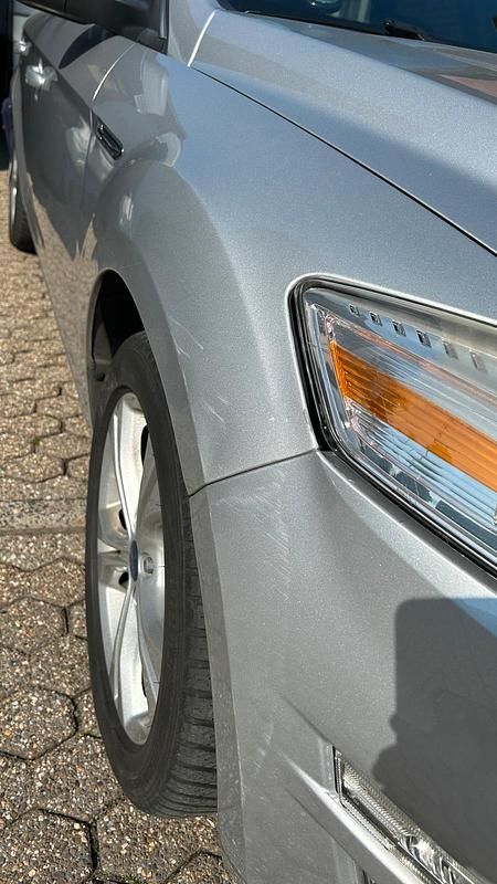 Gebraucht Ford Mondeo Titanium 163 PS (119 kW) 2011 Silber Kombi