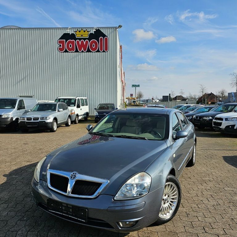 Grau Gebraucht 2010 Brilliance BS6 Limousine | 1.850 € - Bild 1/4