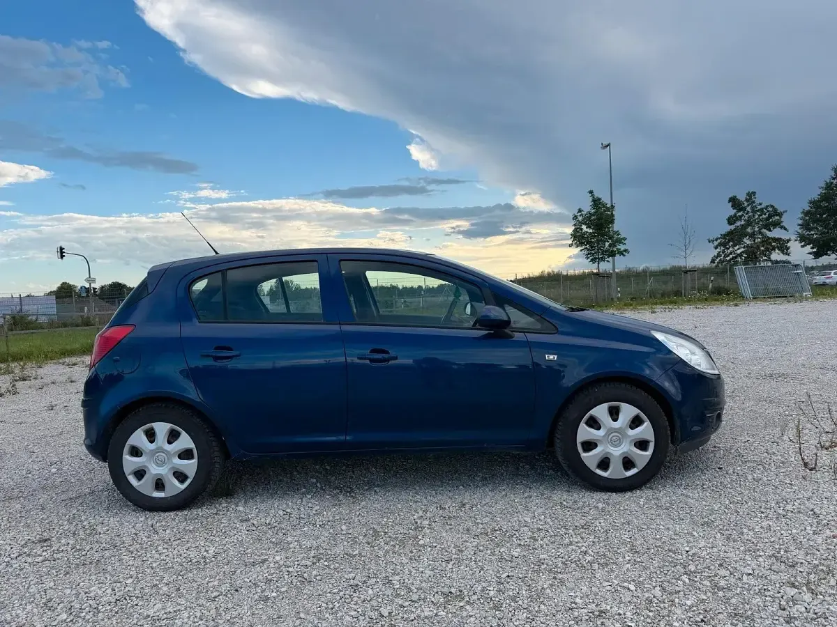 Gebraucht Opel Corsa 80 PS (58 kW) 2009 Blau Kleinwagen