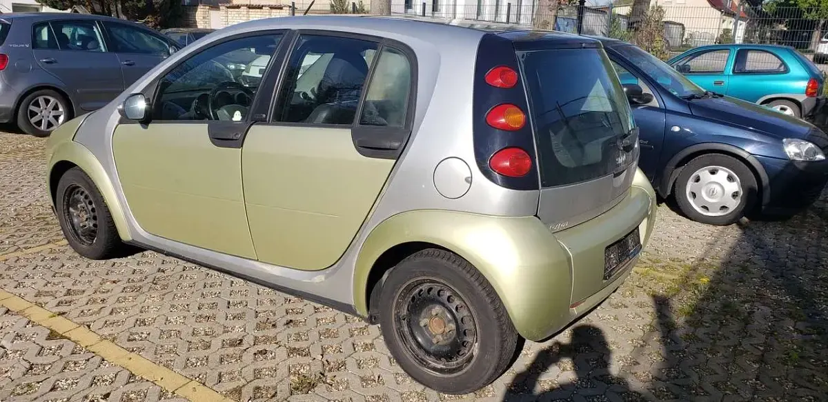 Usata Smart ForFour Pulse 95 CV (69 kW) 2005 Verde Utilitaria