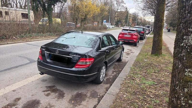 Gebraucht Mercedes C200 184 PS (135 kW) 2007 Schwarz Limousine