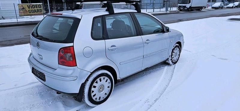 Gebraucht VW Polo 75 PS (55 kW) 2004 Silber Kleinwagen