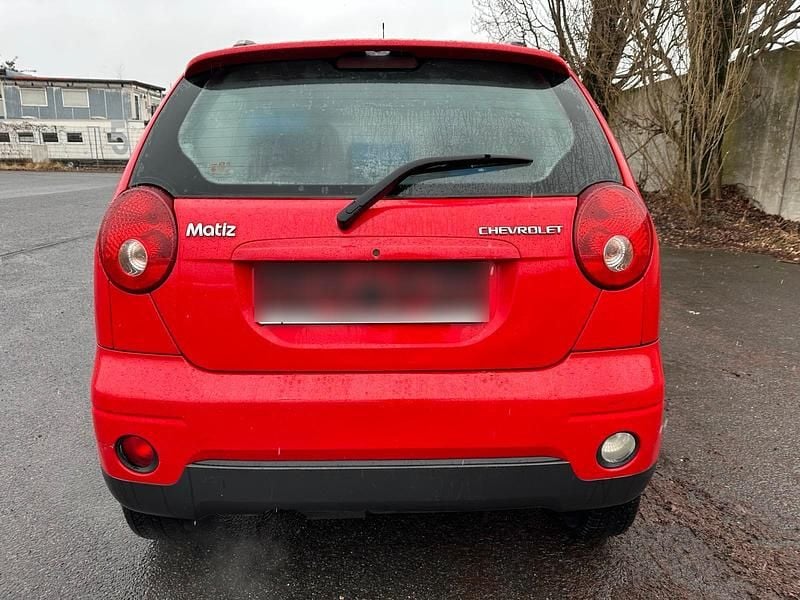 Gebraucht Chevrolet Matiz 52 PS (38 kW) 2007 Rot Kleinwagen