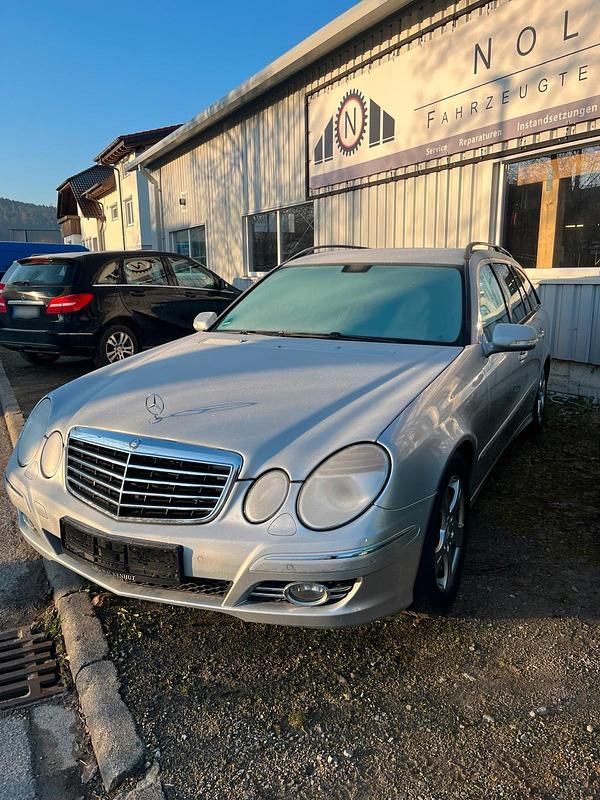 Gebraucht Mercedes E280 231 PS (169 kW) 2008 Silber Kombi