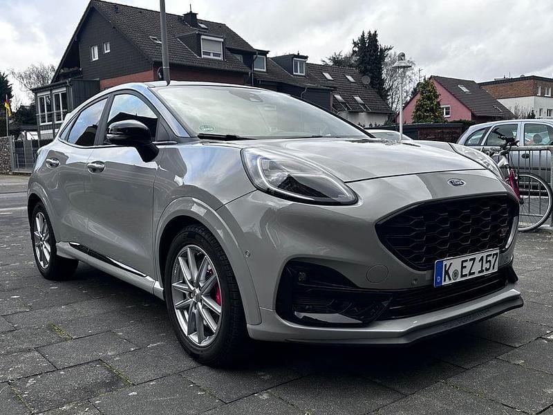 Grau Gebraucht 2022 Ford Puma ST SUV | 18.999 € (Guter Preis) - Bild 1/4