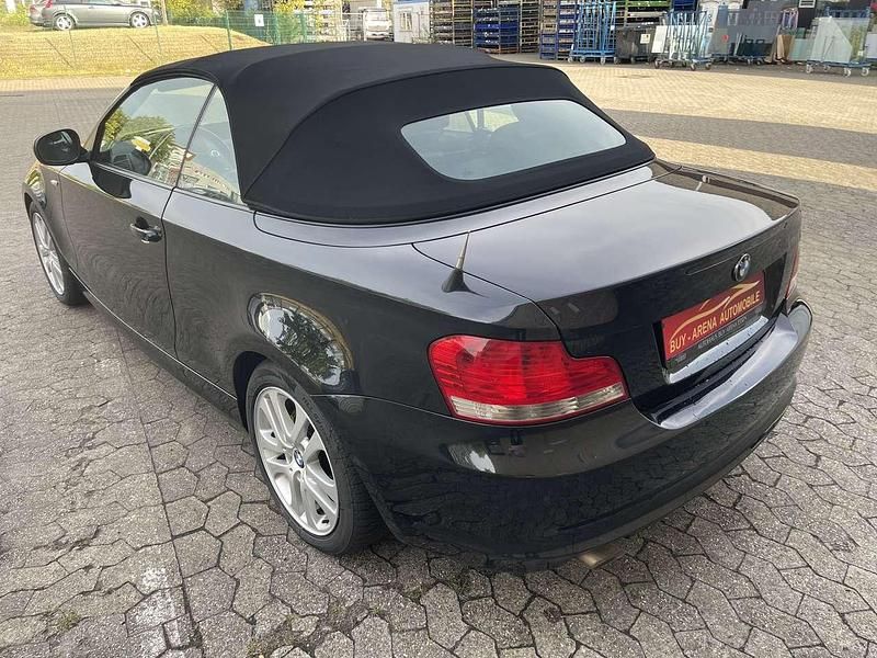 Gebraucht BMW 118 Cabriolet 143 PS (105 kW) 2010 Saphirschwarz Cabrio