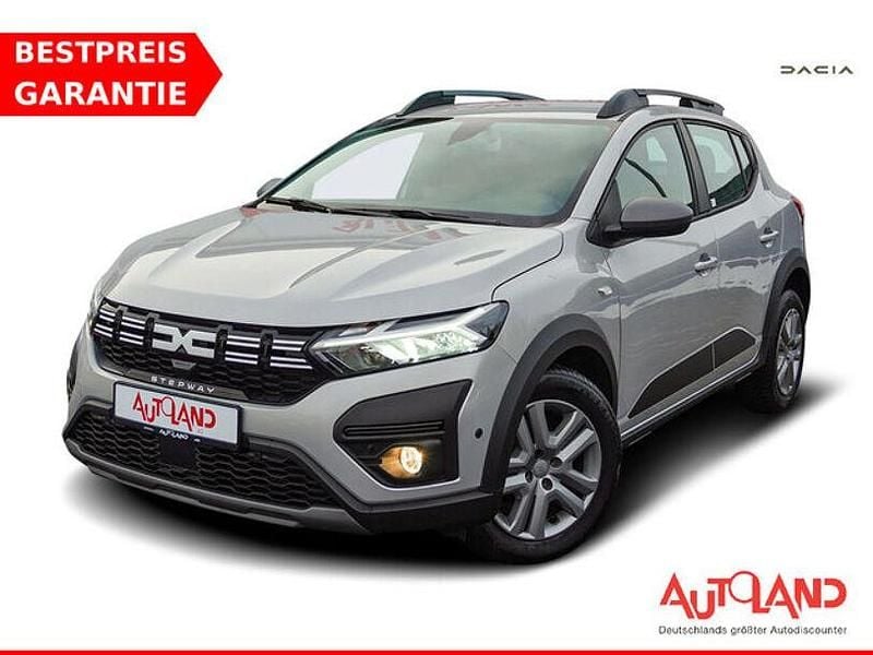 Gebraucht Dacia Sandero Stepway 91 PS (66 kW) 2023 Grau SUV
