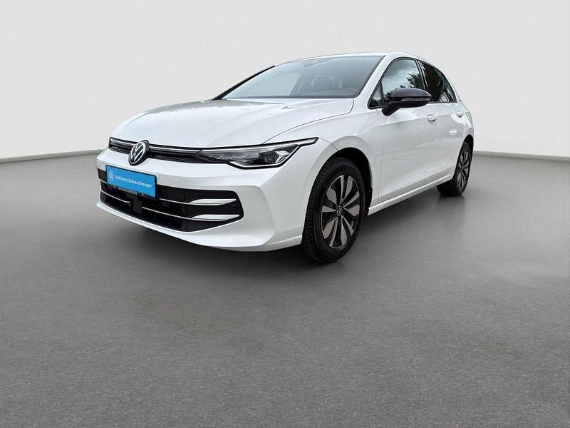 Gebraucht VW Golf VIII Goal 150 PS (110 kW) 2025 Weiß Limousine