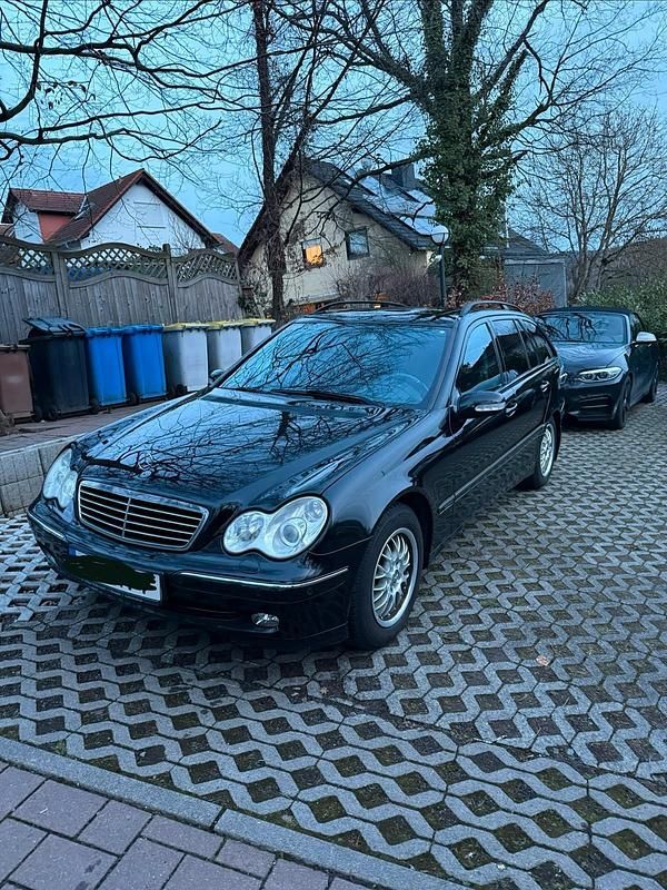 Gebraucht Mercedes C180 143 PS (105 kW) 2004 Schwarz Kombi