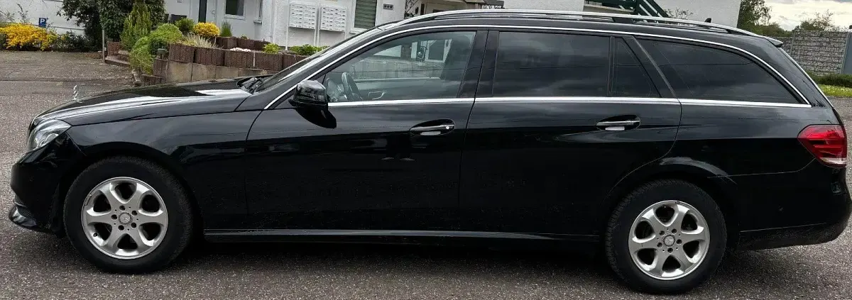 Usata Mercedes E250 204 CV (150 kW) 2014 Nero Station wagon