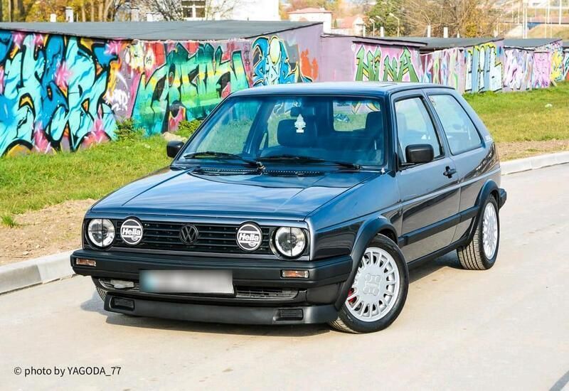 Grau Gebraucht 1991 VW Golf III GT Kleinwagen | 8.300 € - Bild 1/4