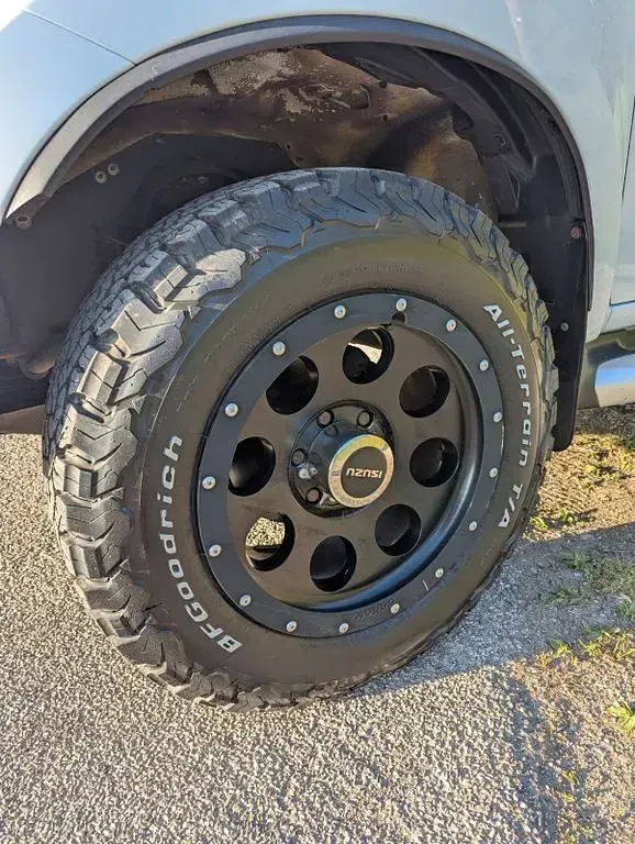 Käytetty Isuzu D-Max 163 HP (119 kW) 2017 Valkoinen Nouto